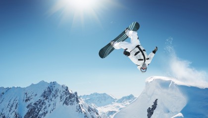 开云下载网址-世界帆船赛中国队首夺混合组冠军，世界级帆船锦标赛赛场